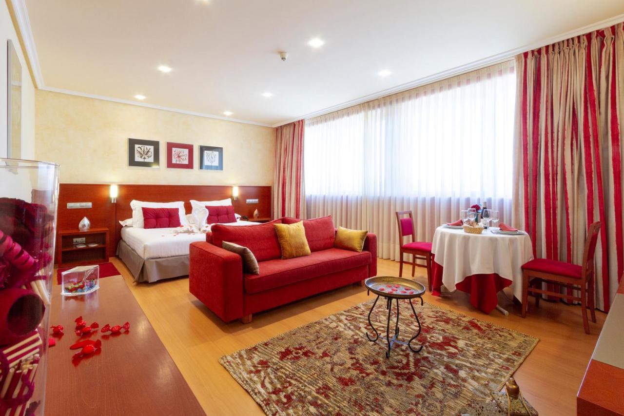 Hotel Miravalle โอว์เรนเซ ภายนอก รูปภาพ