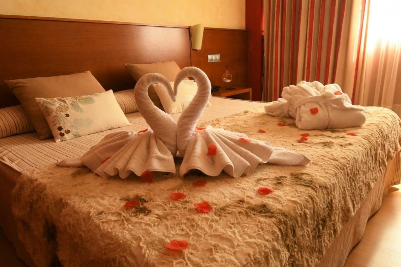 Hotel Miravalle โอว์เรนเซ ภายนอก รูปภาพ