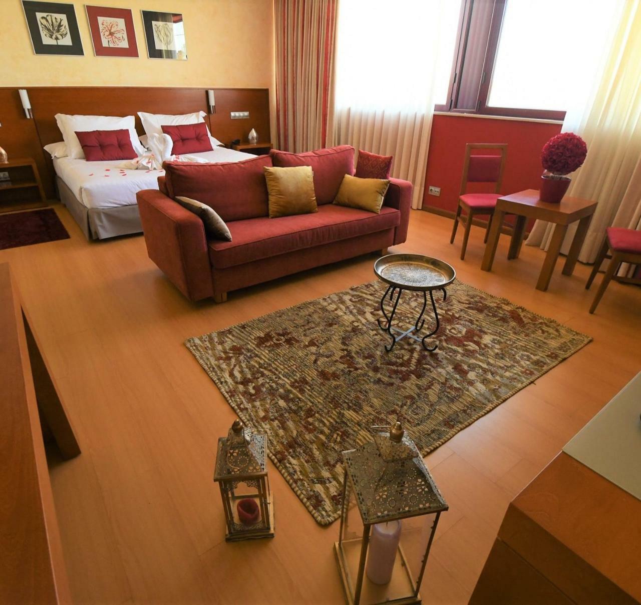 Hotel Miravalle โอว์เรนเซ ภายนอก รูปภาพ