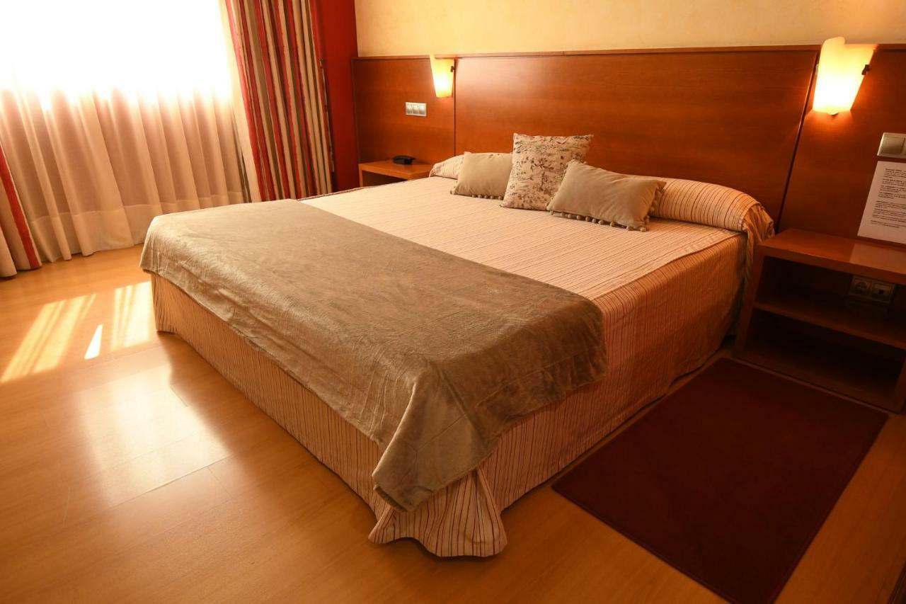 Hotel Miravalle โอว์เรนเซ ภายนอก รูปภาพ