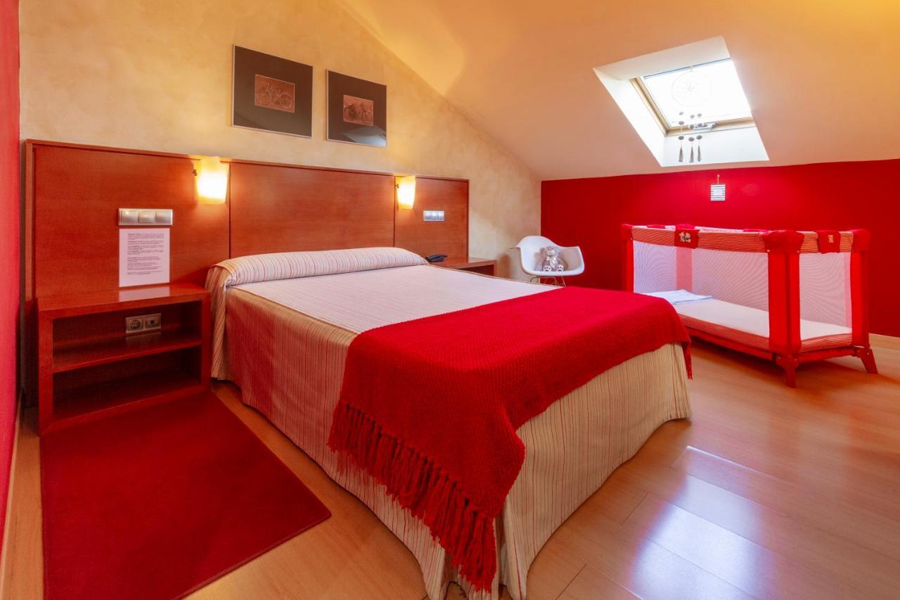 Hotel Miravalle โอว์เรนเซ ภายนอก รูปภาพ